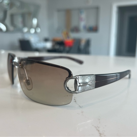 Vintage GUCCI Sunglasses - Picture 7 of 10